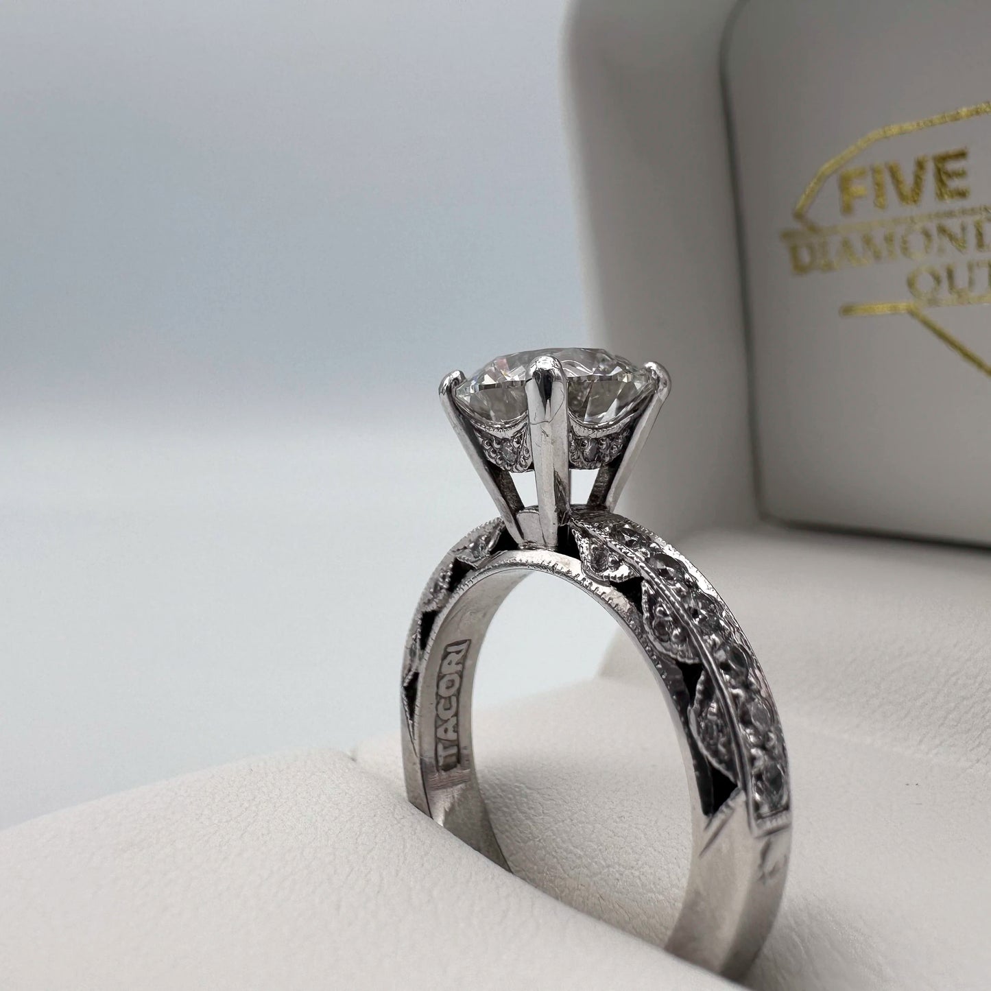 Round 2.67ct Center F VS1 18K White Gold Rhodium-plated Size 6 Engagement Ring IGI LG589305268