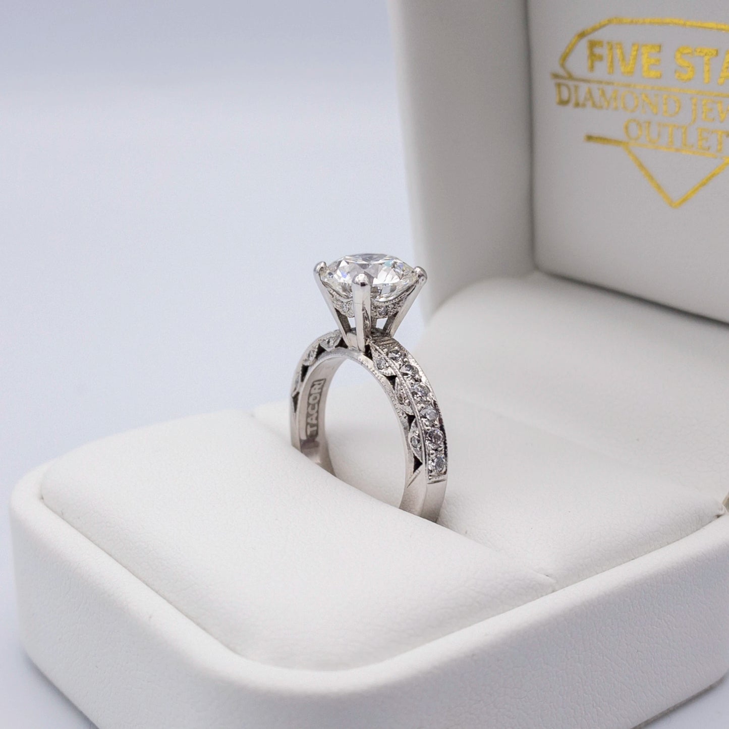 Round 2.67ct Center F VS1 18K White Gold Rhodium-plated Size 6 Engagement Ring IGI LG589305268