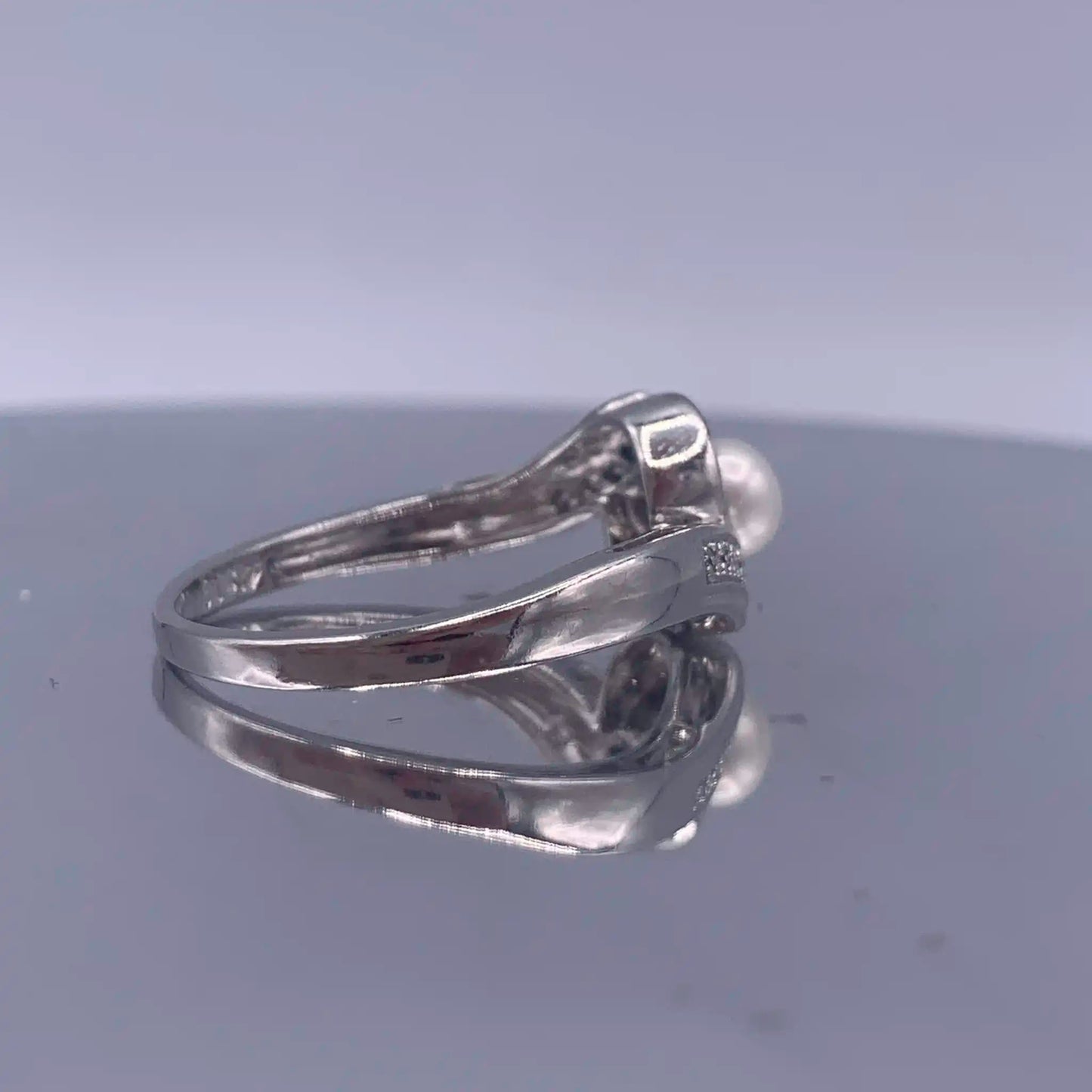 Vintage Sterling-Silver Pearl Ring - Hand-Me-Diamonds