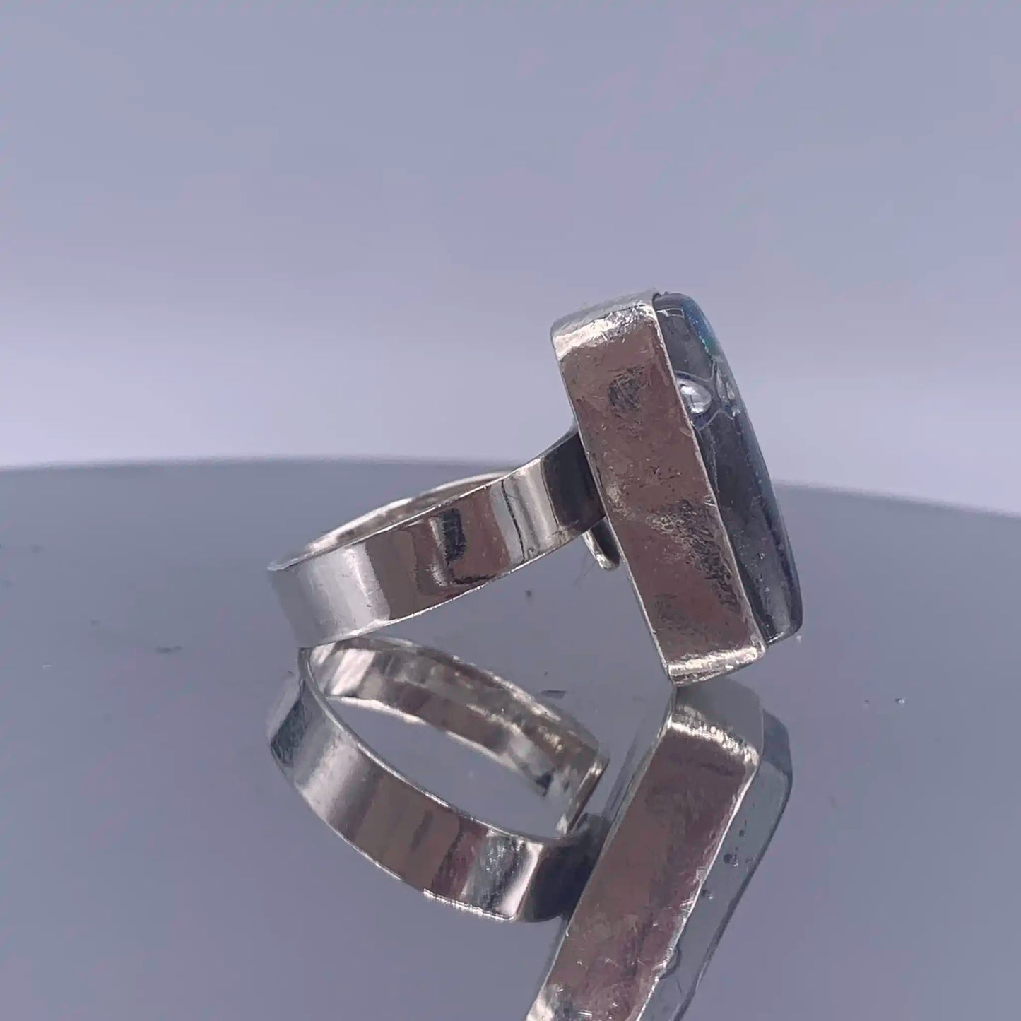 Vintage Sterling-Silver Resin Ring Size 7 - Hand-Me-Diamonds