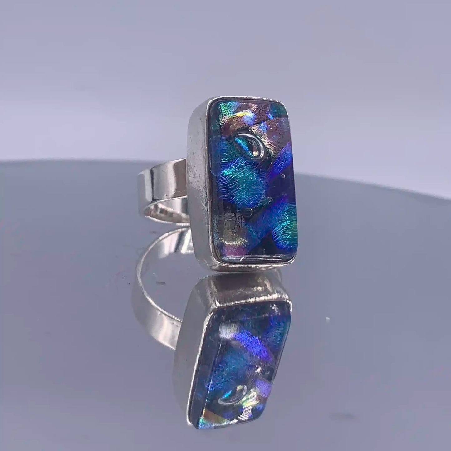 Vintage Sterling-Silver Resin Ring Size 7 - Hand-Me-Diamonds