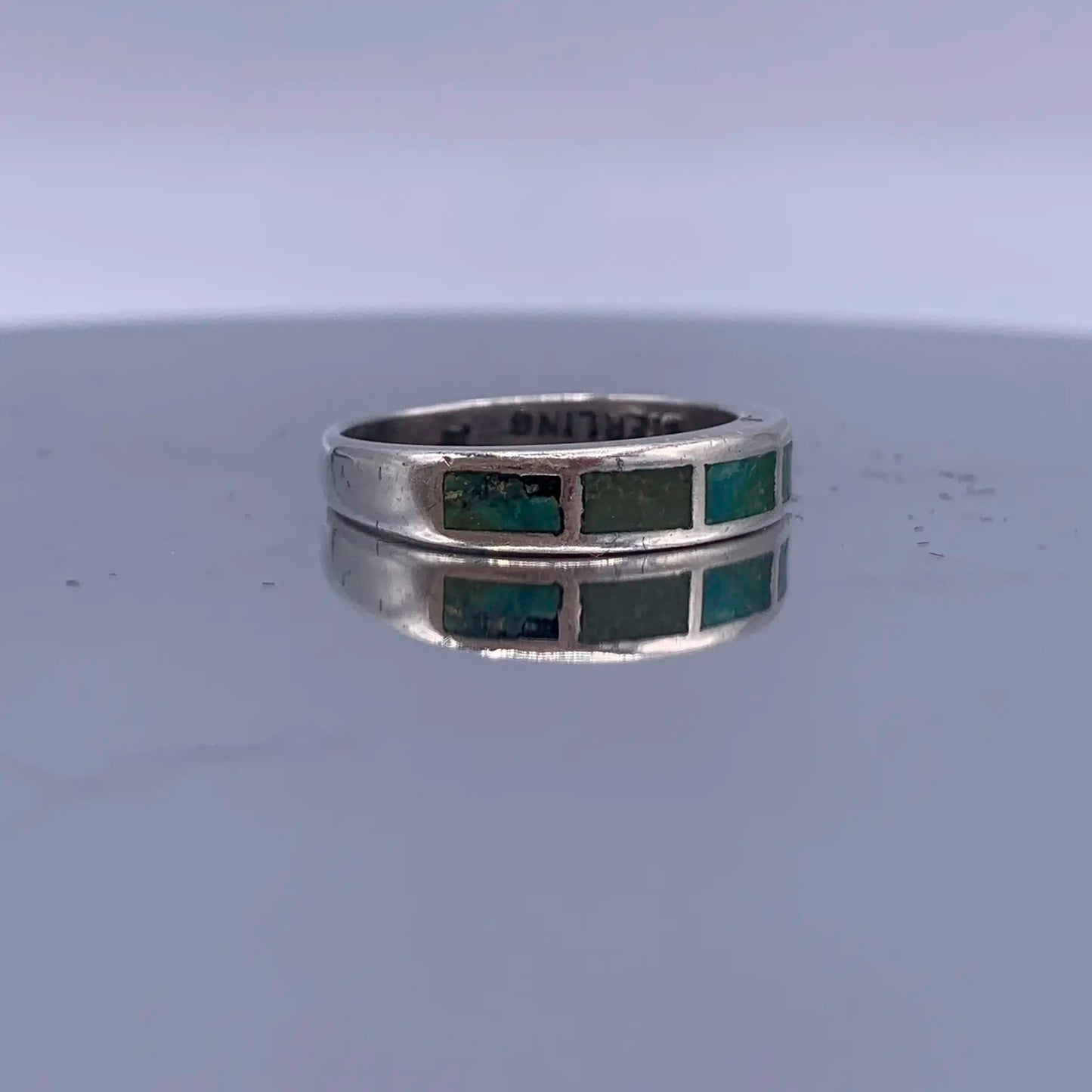 Vintage Navajo-SouthWestern Sterling Silver Turquoise Ring - Hand-Me-Diamonds