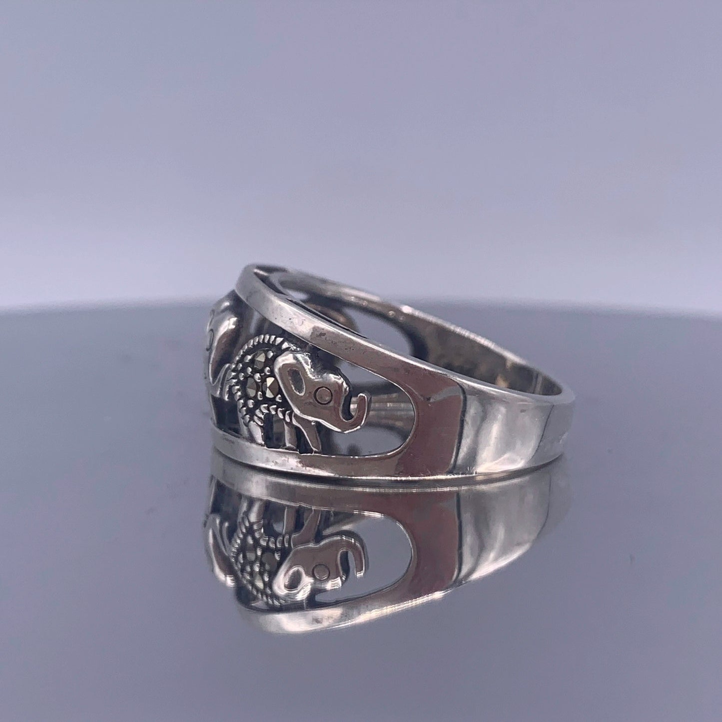 Vintage Sterling Silver-Elephant Ring - Hand-Me-Diamonds