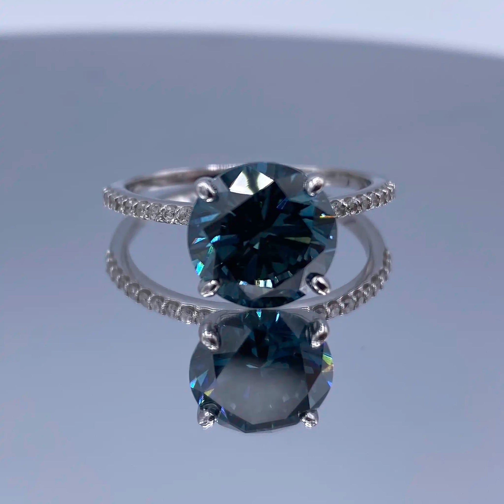 14k 3.40CTW Fancy Deep Blue Mined Diamond 3.24CT Center - Hand-Me-Diamonds