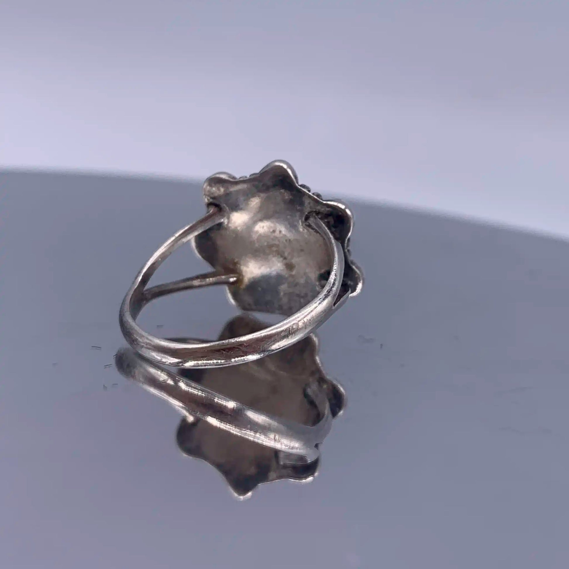 Vintage Sterling-Silver Polished Malachite Ring - Hand-Me-Diamonds