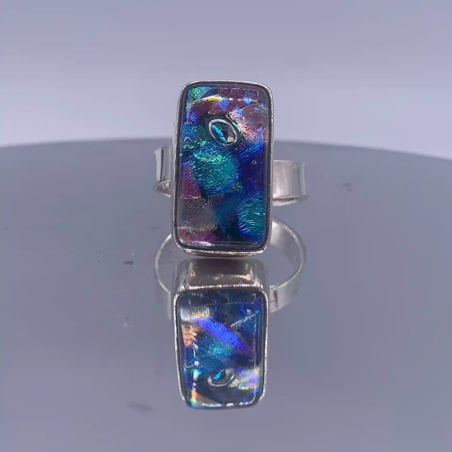 Vintage Sterling-Silver Resin Ring Size 7 - Hand-Me-Diamonds