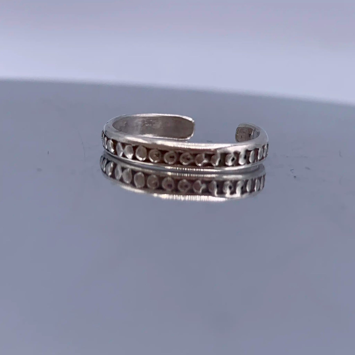 Vintage Sterling-Silver Adjustable Ring - Hand-Me-Diamonds